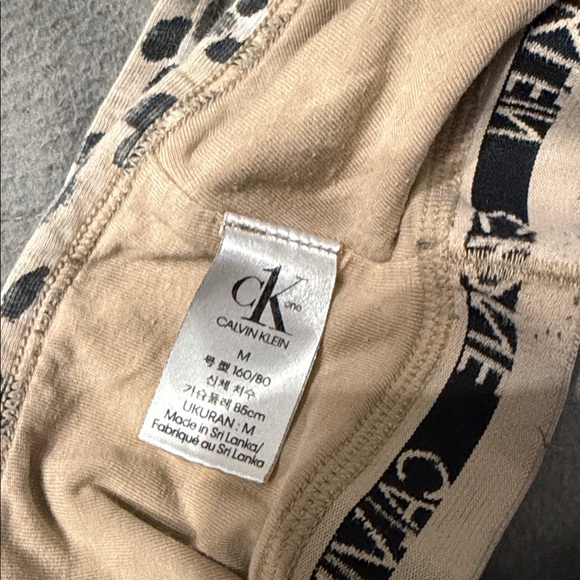 Calvin Klein Leopard Print Bralette - Picture 3 of 4